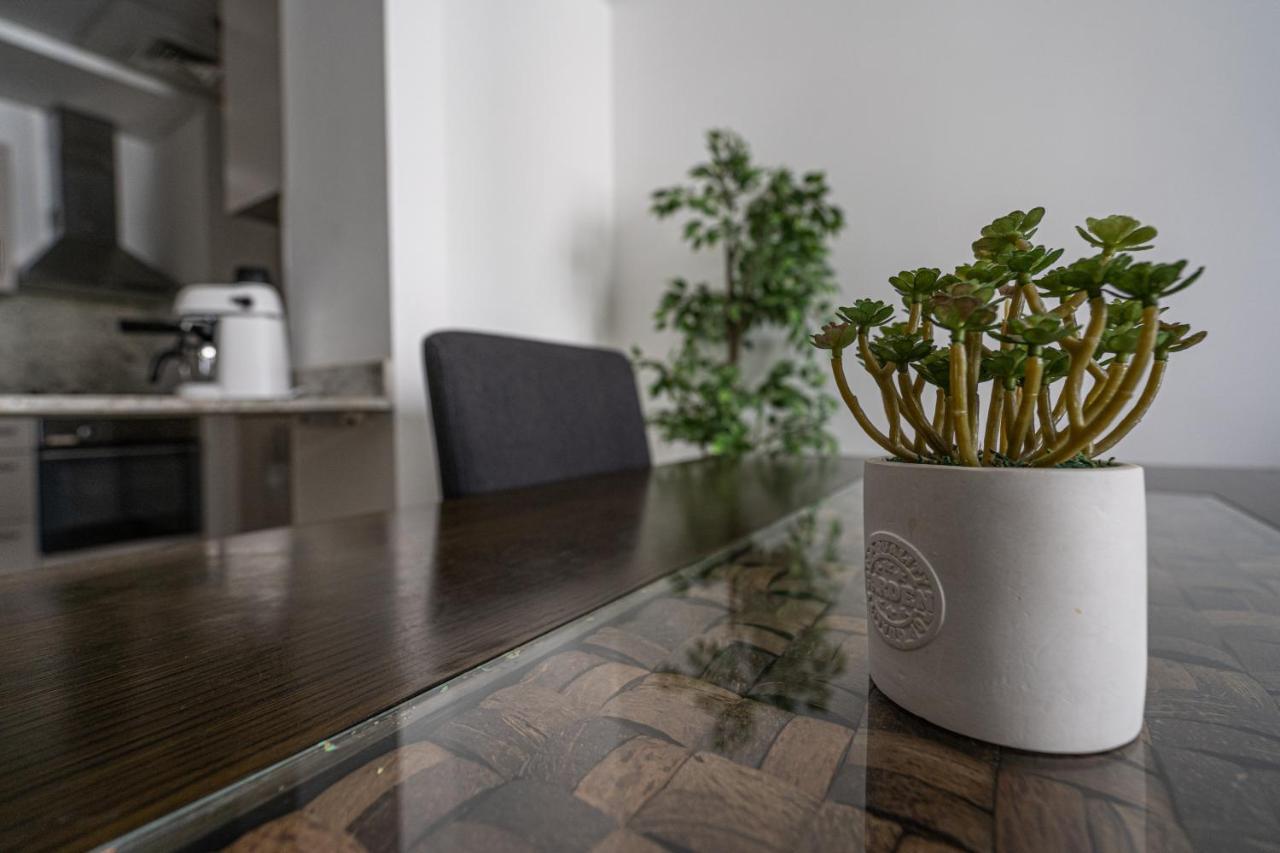 Higuests - Mon Reve Apartment Dubai Bagian luar foto