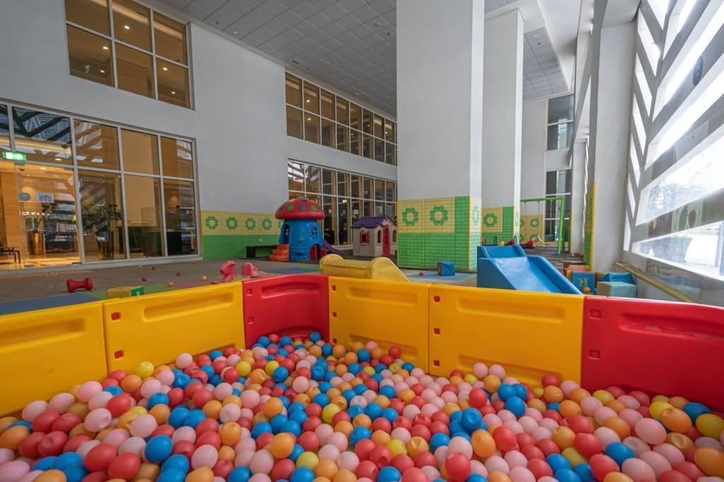 Higuests - Mon Reve Apartment Dubai Bagian luar foto